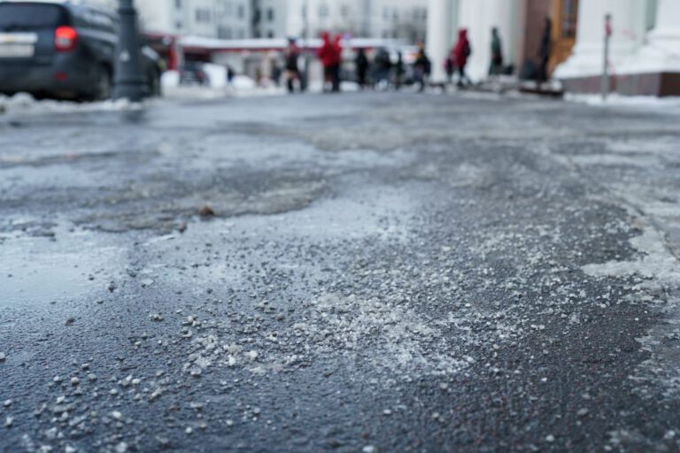 Sól drogowa w tabletkach: Innowacyjne podejście do walki z zimowymi warunkami